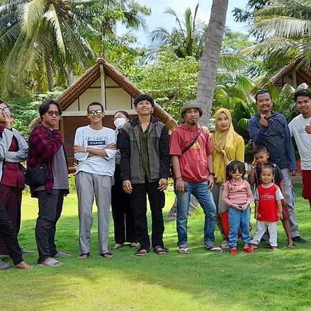 Bungalow Karimunjawa Buitenkant foto