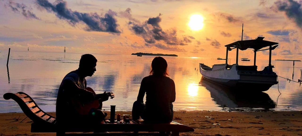 Bungalow Karimunjawa Buitenkant foto