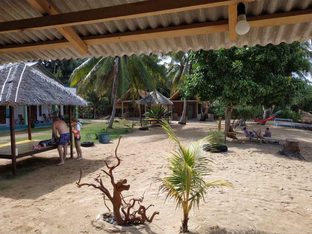 Bungalow Karimunjawa Buitenkant foto