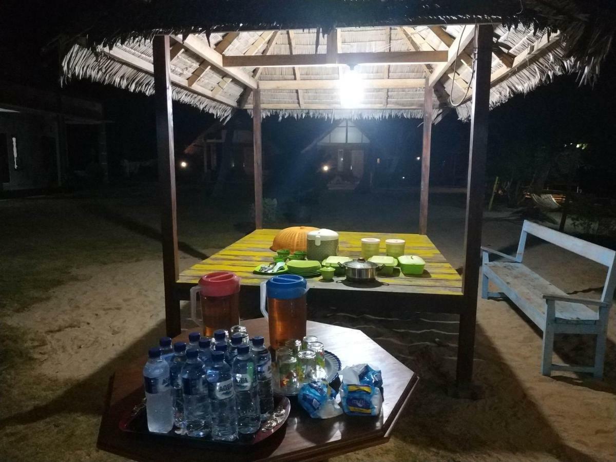 Bungalow Karimunjawa Buitenkant foto