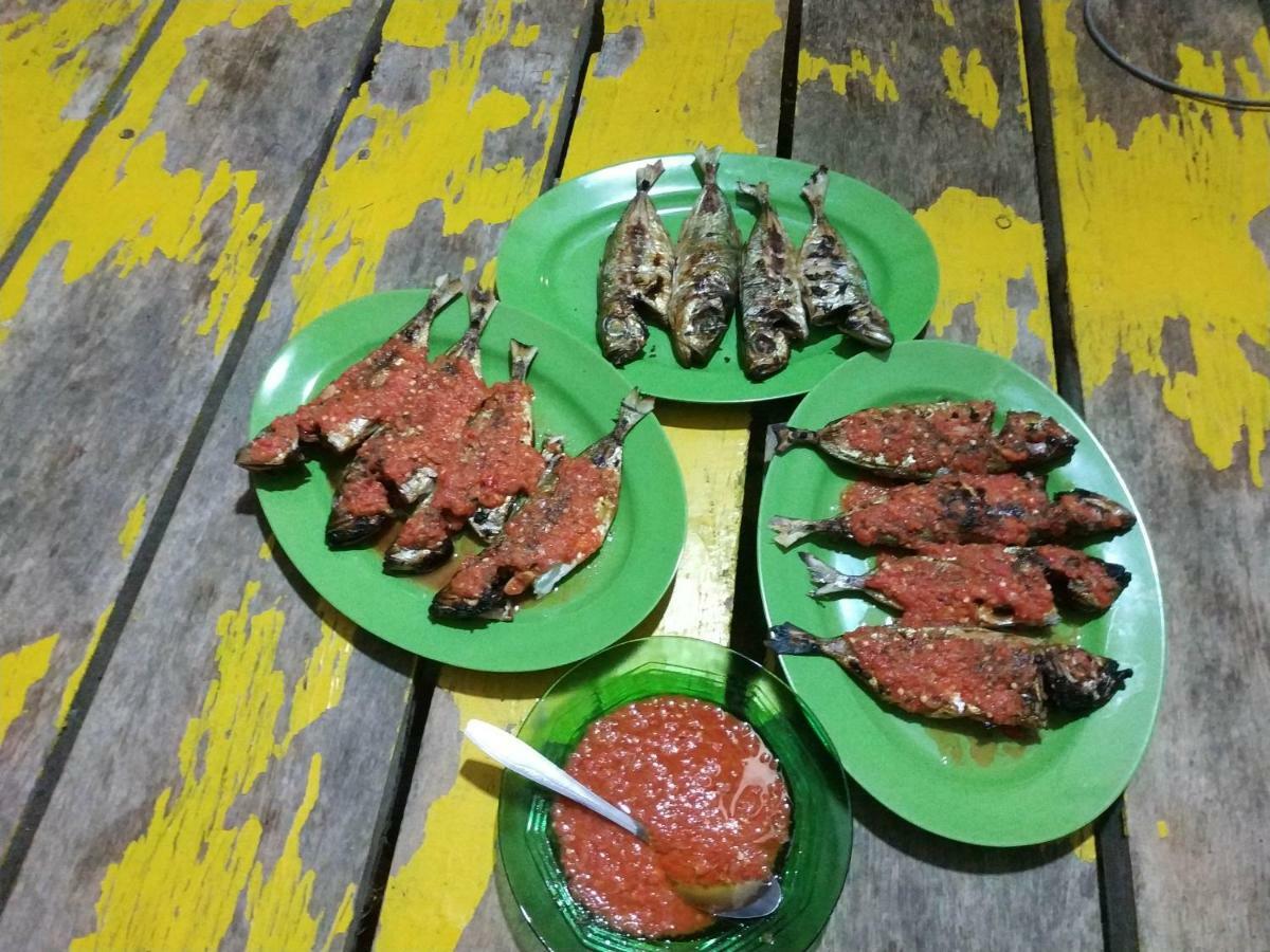 Bungalow Karimunjawa Buitenkant foto