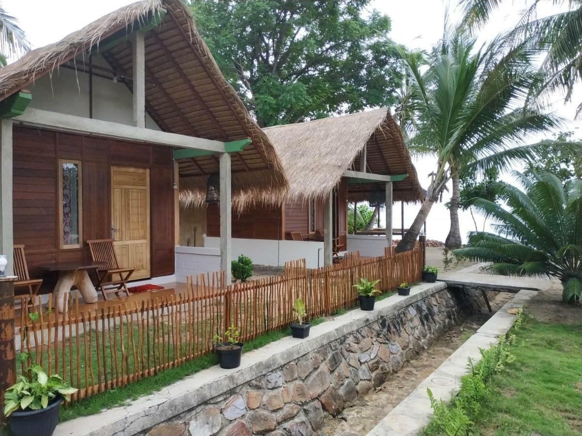 Bungalow Karimunjawa Buitenkant foto